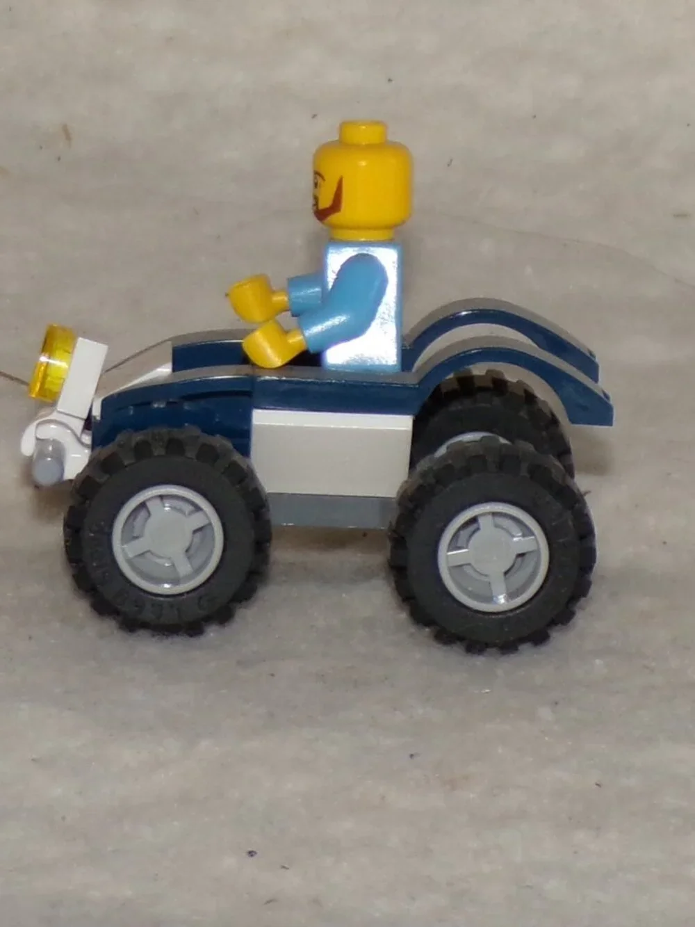 Lego city police ATV vehicle with minifig